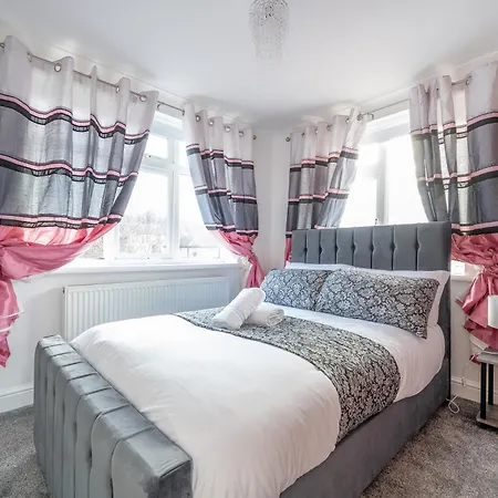 *ra98bl* For Your Relaxed & Cosy + Free Parking + Free Fast Wifi * Homestay *